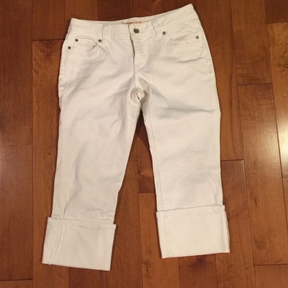 🛍 2 for $20 White cropped jeans - Picture 1 of 7